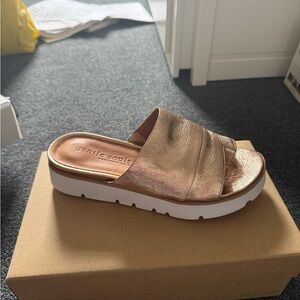 Kenneth Cole Gentle Souls Bronze Sandals NWT